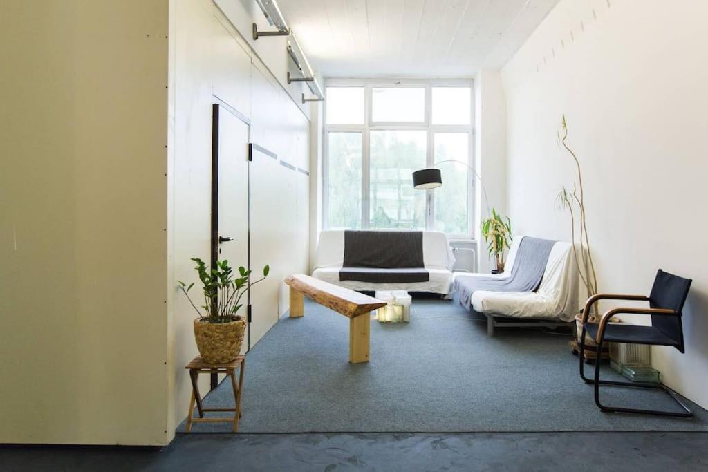 200Qm Loft For Friends And Family - On The Spree! Lejlighed Berlin Eksteriør billede